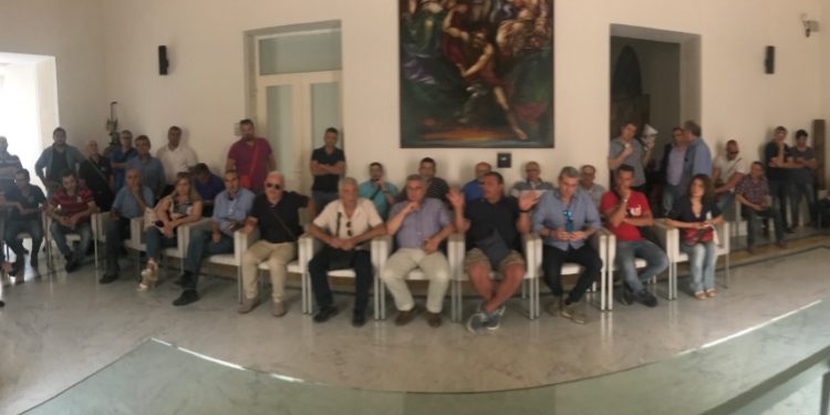 Siracusa Risorse, i dipendenti occupano i locali del Libero Consorzio