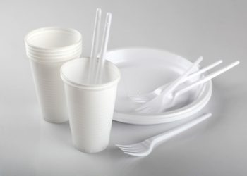 Sicilia. Utilizzo della plastica monouso, l’On. Cafeo firma il DDL contro le stoviglie “usa e getta”