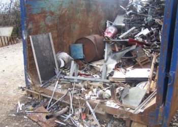 Siracusa. Prelevano materiale ferroso da un vivaio di Viale Paolo Orsi: denunciati tre uomini