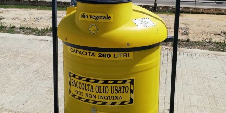 Siracusa. Progetto “Urban Waste”, posizionato in Ortigia il contenitore degli olii esausti