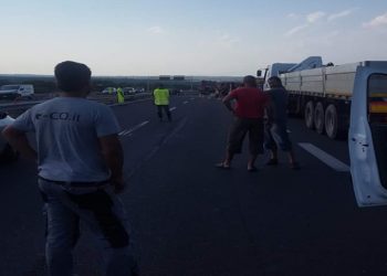 Tir ribaltato sulla Siracusa – Catania: code per circa 6 chilometri