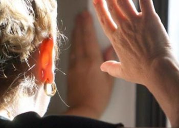 Pachino, aggressioni verbali e fisiche ai danni della moglie: arrestato un 30enne