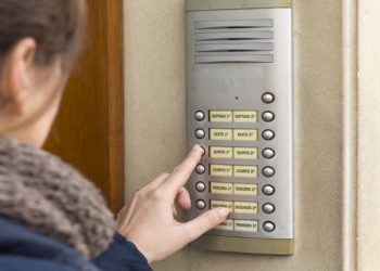 Siracusa. Truffa, si fingono due dipendenti Edison per raggirare un uomo