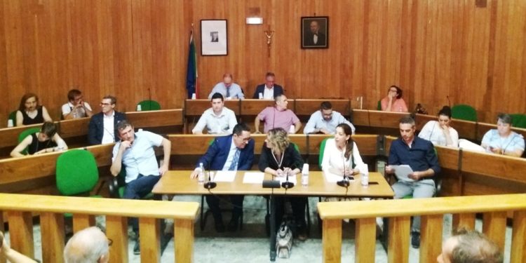 Canicattini Bagni. Approvato con i voti della maggioranza, il Rendiconto Finanziario 2017