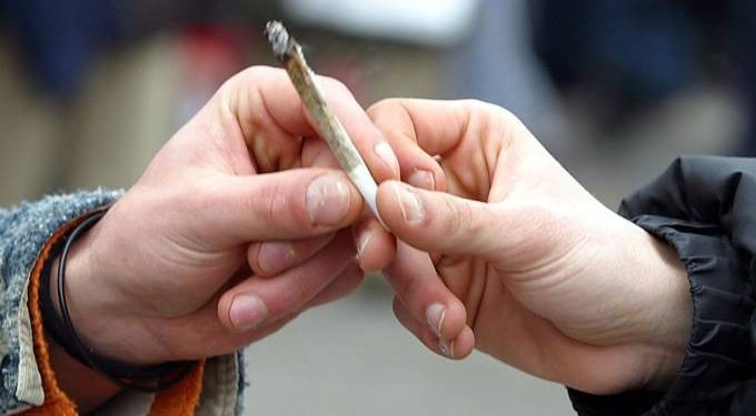 Siracusa. Droga, consumo record tra i giovani: oltre 180 assuntori segnalati dall’inizio del 2018