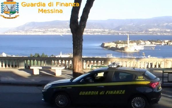 “Sistema Siracusa”, sentenze pilotate: arrestato per corruzione l’ex magistrato Giuseppe Mineo