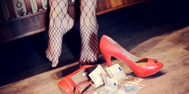 Siracusa, rapina il cliente dopo un rapporto sessuale a pagamento: arrestato