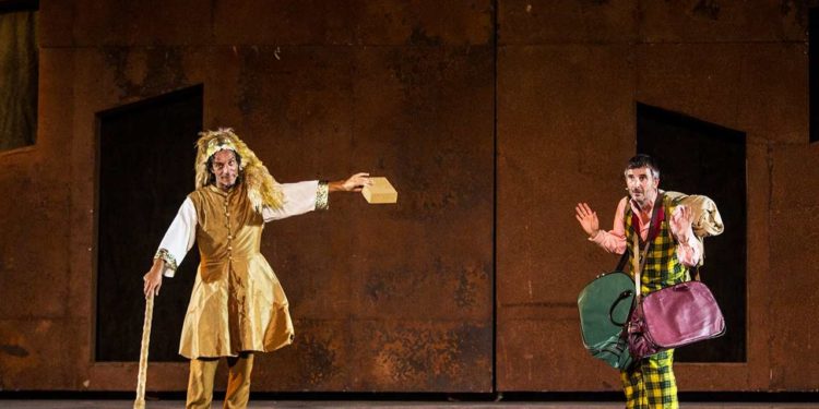 Siracusa, applausi e risate per il debutto de “Le Rane” di Aristofane con Ficarra e Picone