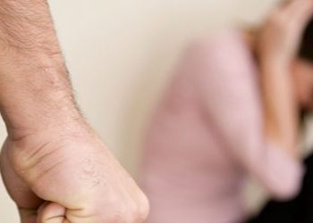 Siracusa, storia d’amore al capolinea scatena una violenta lite tra due conviventi: intervenuti i Carabinieri