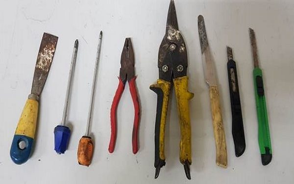 Siracusa. Furto e porto di oggetti atti allo scasso: due denunciati