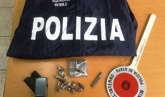 Siracusa. Trovato in possesso di oltre 80 grammi di hashish: arrestato