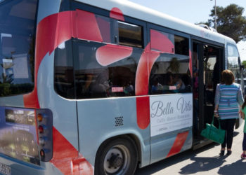 Siracusa, rimessi su strada tre su cinque bus navetta turistici