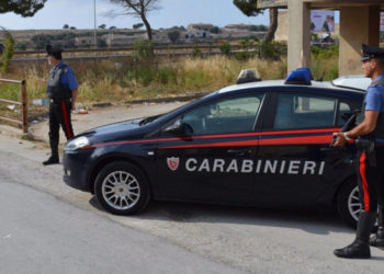 Rosolini, reagisce ad un controllo su strada dei Carabinieri: arrestato