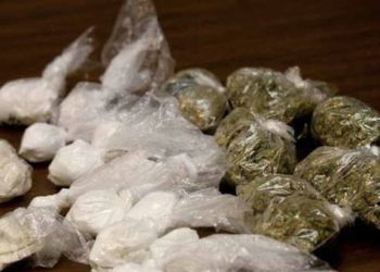 Lentini, marijuana e cocaina nascosta in casa: arrestato per detenzione ai fini di spaccio