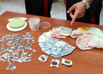 Siracusa, sorpreso con 118 grammi di hashish in casa: arrestato un 42enne