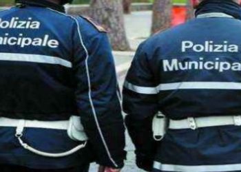 Noto. La Polizia Municipale denuncia un uomo per resistenza e oltraggio a pubblico ufficiale