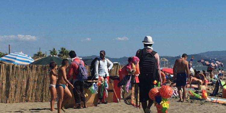 Siracusa. “Action Day”, contrasto all’abusivismo e alla contraffazione: elevate sanzioni per oltre 7.500 euro