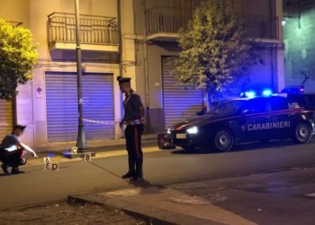 Francofonte, colpi di pistola in via Filiberto: ferito un pregiudicato di 38 anni