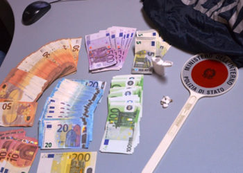 Priolo Gargallo, sorpreso in casa con droga e 14 mila euro in contanti: arrestato