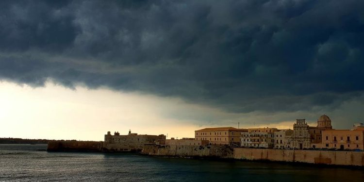 Arriva Medicane, il “ciclone” del Mediterraneo: allerta venti e burrasca previsti a Siracusa