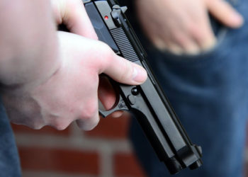 Siracusa, tentata rapina in un tabacchi: esplode un colpo di pistola e si da alla fuga