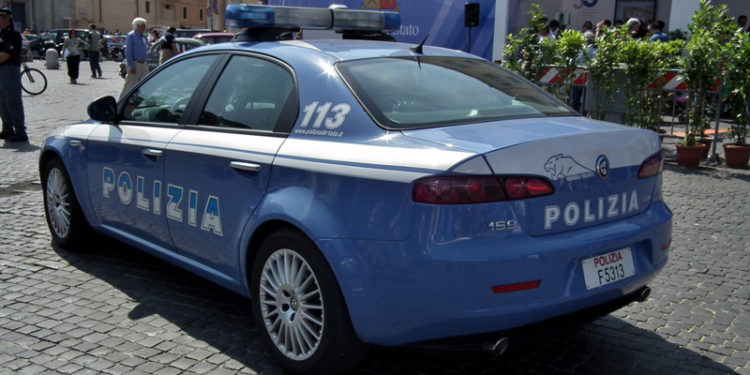 Siracusa, controlli di Polizia: dall’arresto per evasione all’intervento per l’incendio di un’automobile