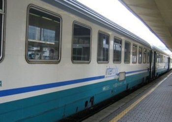 Siracusa – Catania, tratta più veloce e rete ferroviaria per l’aeroporto. Uil: “i fondi ci sono, adesso vengano utilizzati”