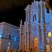 Il Duomo di Siracusa illuminato di blu per la “Notte dei Luoghi Unesco”