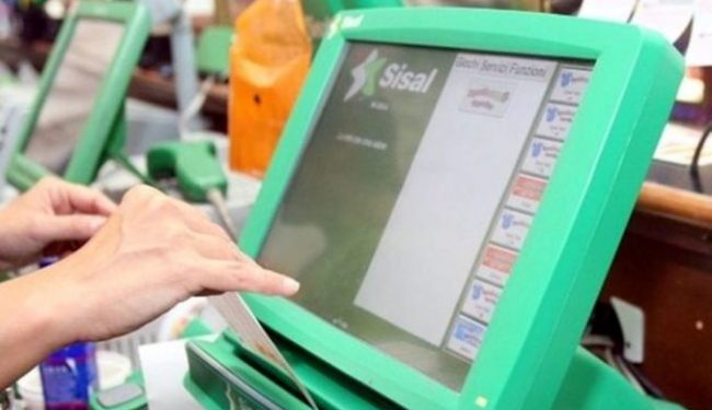 Noto. Tentata truffa e ricettazione in un esercizio commerciale: denunciato un 40enne