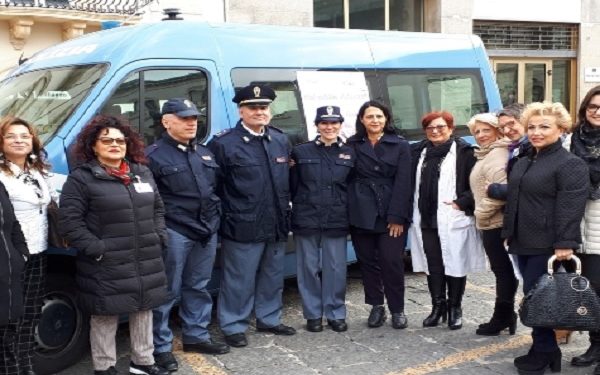 “Questo non è amore” le iniziative della Polizia di Stato contro la violenza sulle donne