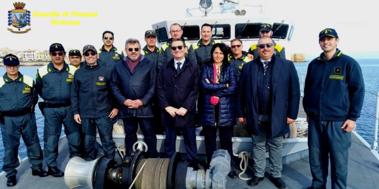 Siracusa. Ieri la visita agli ormeggi e alle unità navali della Guardia di Finanza