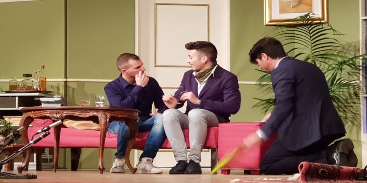 Canicattini Bagni. Successo per “La cena dei cretini” della compagnia “Il Sipario”