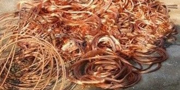 Priolo Gargallo. Sorpreso a rubare rame in una struttura abbandonata, arrestato un 40enne