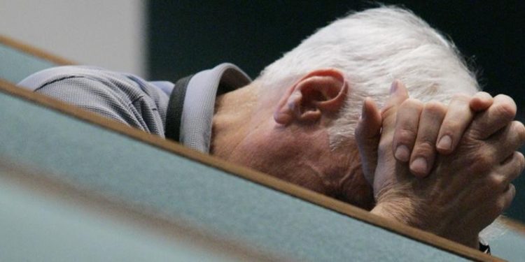 Lentini. Furto con strappo ai danni di un anziano, ladro fugge con la pensione