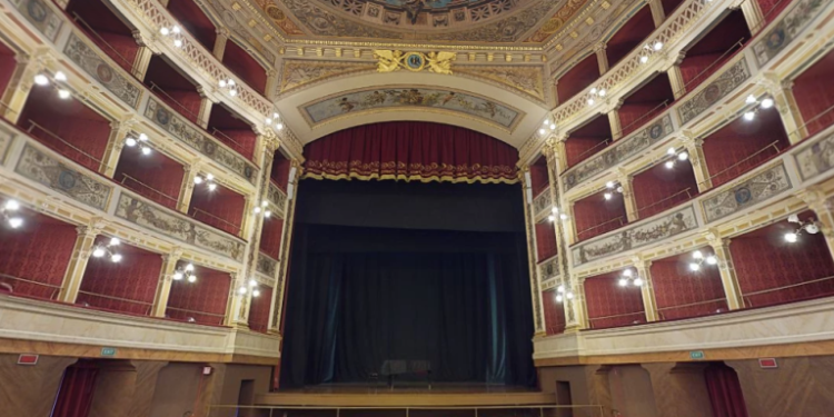 Siracusa, Teatro comunale: sabato la lectio magistralis di Damilano dal titolo “Aldo Moro e la fine della politica in Italia”