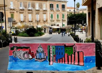 Da barriere in cemento a opere d’arte, il regalo di Natale di Salvatore Accolla a Siracusa
