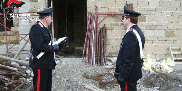Siracusa, sorpreso con materiale ferroso rubato da una villetta: arrestato dai Carabinieri