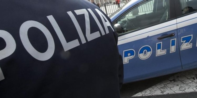Danneggiano uno scooter e un’auto durante il match Siracusa – Sicula Leonzio
