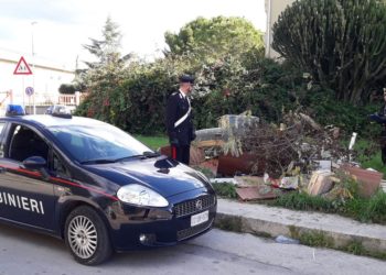 Floridia. Discarica abusiva nei pressi di una scuola, intervengono i Carabinieri