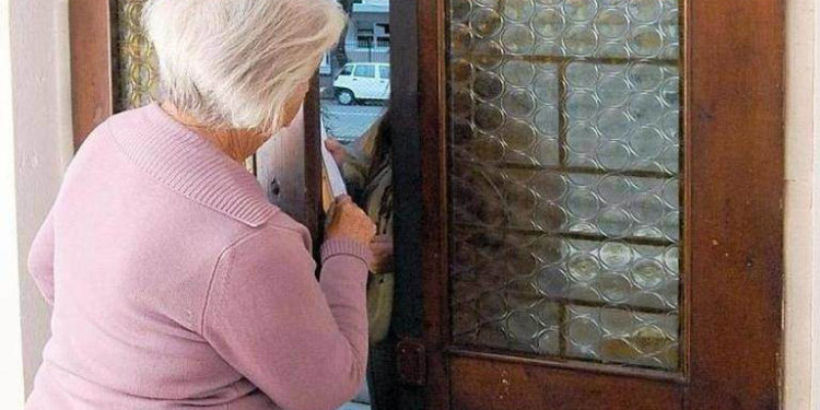 Siracusa, truffe ai danni di persone anziane: due denunciati