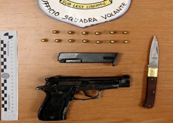 Lentini. Allaccio abusivo all’energia elettrica e porto illegale di armi: arrestato un giovane
