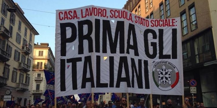 Siracusa. Sea Watch 3, lo slogan di CasaPound: “prima gli Italiani”