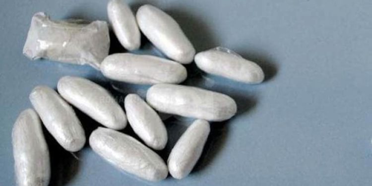 Rosolini, trovato con ovuli di cocaina nell’addome: in manette un corriere della droga