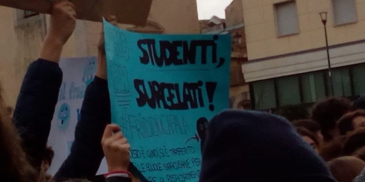 Siracusa. Scuole al freddo, oggi la protesta degli studenti al Tempio D’Apollo. Le FOTO