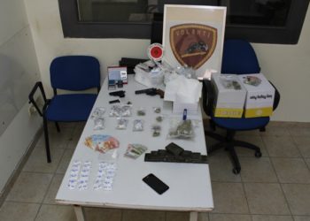 Siracusa. Operazione antidroga della Polizia in via Italia: arrestate due persone
