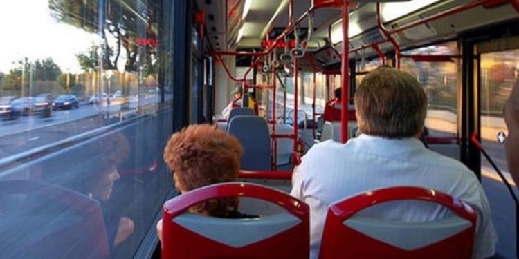 Sbaglia autobus e si “perde” a Francofonte: lo trovano i Carabinieri