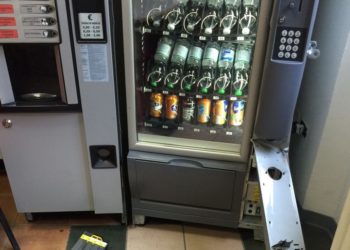 Siracusa. Ladri all’istituto Gagini, rubate monete dai distributori automatici