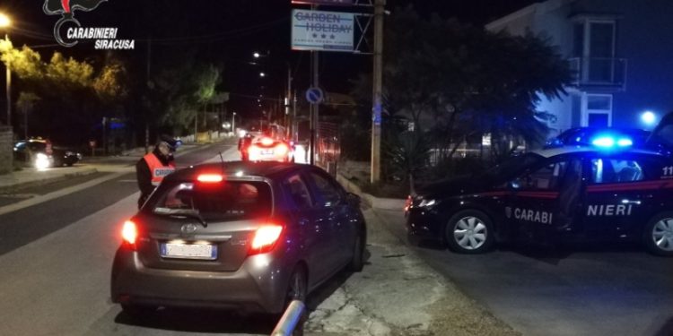 Priolo Gargallo, controlli a tappeto dei Carabinieri: 2 arresti, 60 veicoli controllati
