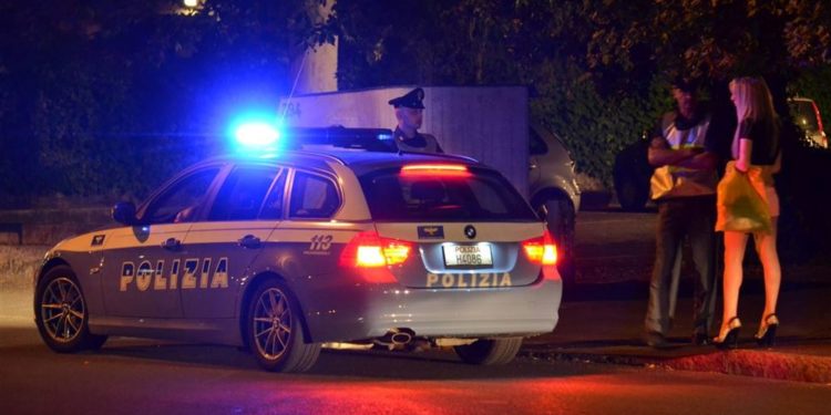 Lentini. Contrasto alla prostituzione, identificate dalla Polizia sei donne