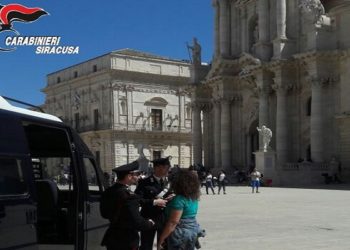 Siracusa. Aggrediva e minacciava i genitori per ottenere denaro: arrestato un 34enne